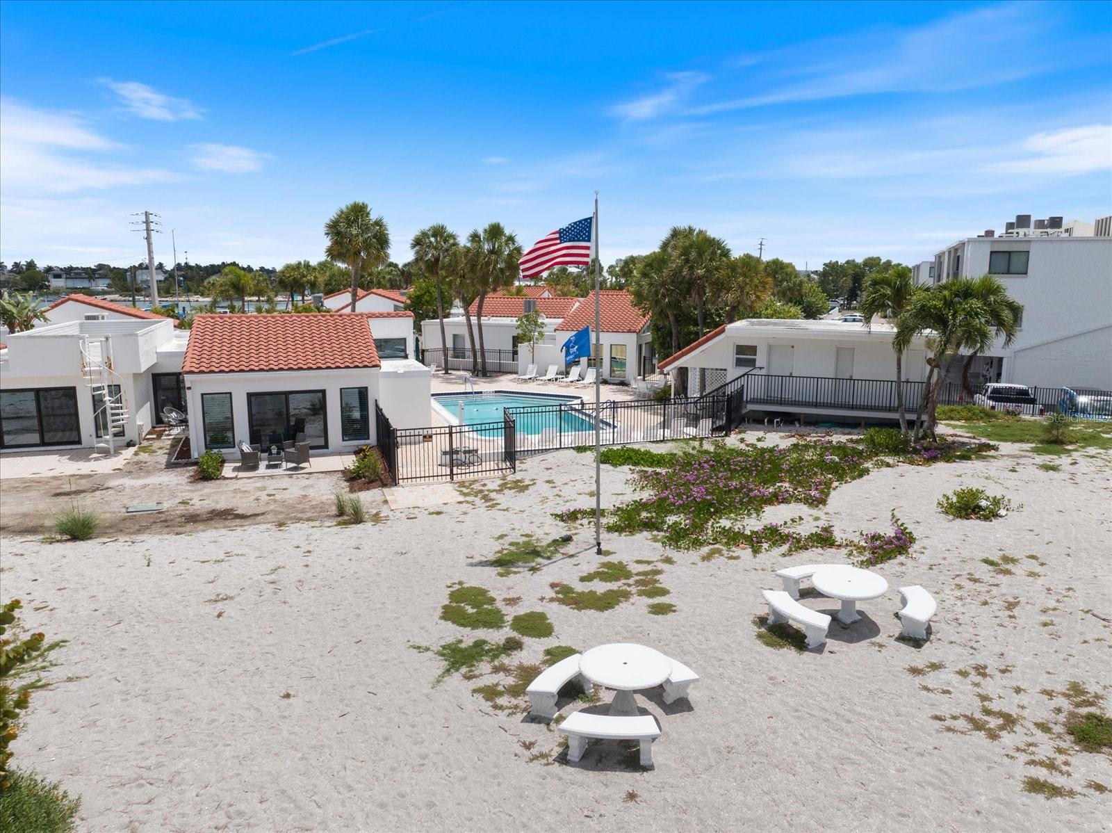 JETTY VILLAS - Residential