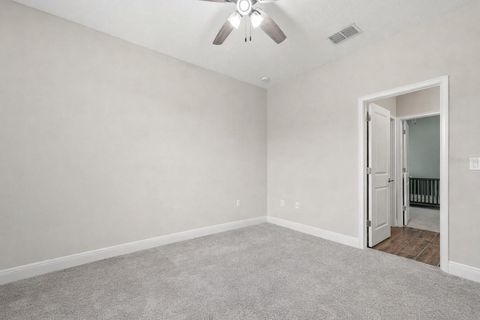 Tiny photo for 469 SE 38th Street, Ocala, FL 34480 (MLS # OM708445)