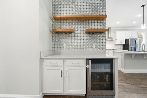 Tiny photo for 469 SE 38th Street, Ocala, FL 34480 (MLS # OM708445)