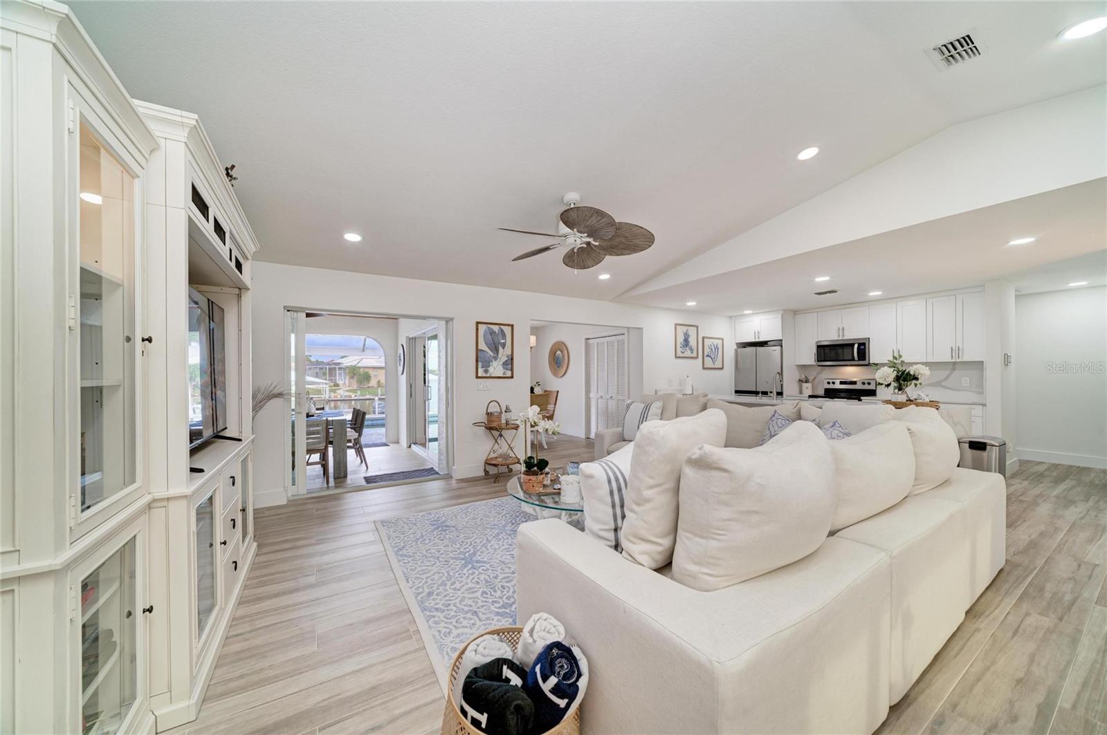 PUNTA GORDA ISLES SEC 14 - Residential