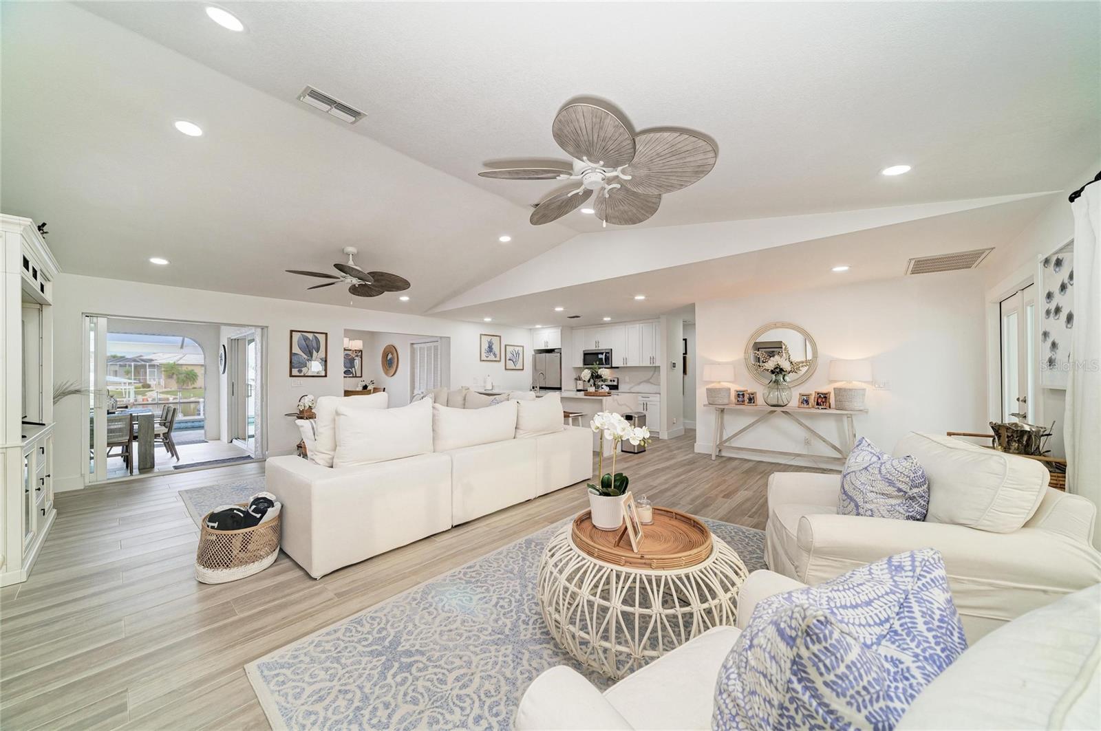 PUNTA GORDA ISLES SEC 14 - Residential