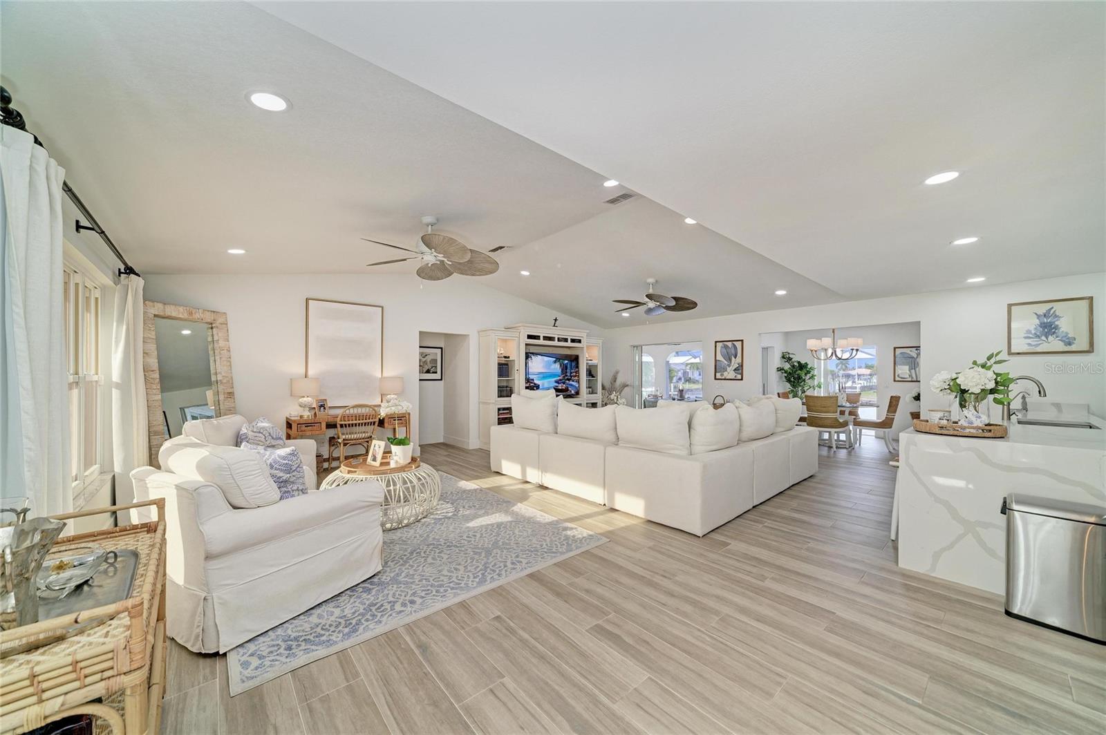 PUNTA GORDA ISLES SEC 14 - Residential