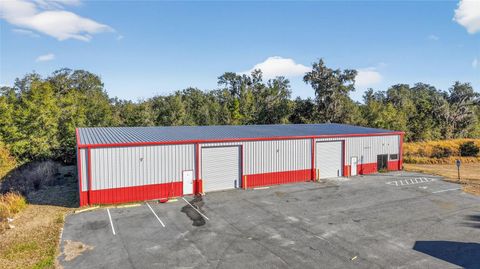 Tiny photo for 3073 NE 37th Place, Wildwood, FL 34785 (MLS # G5107340)