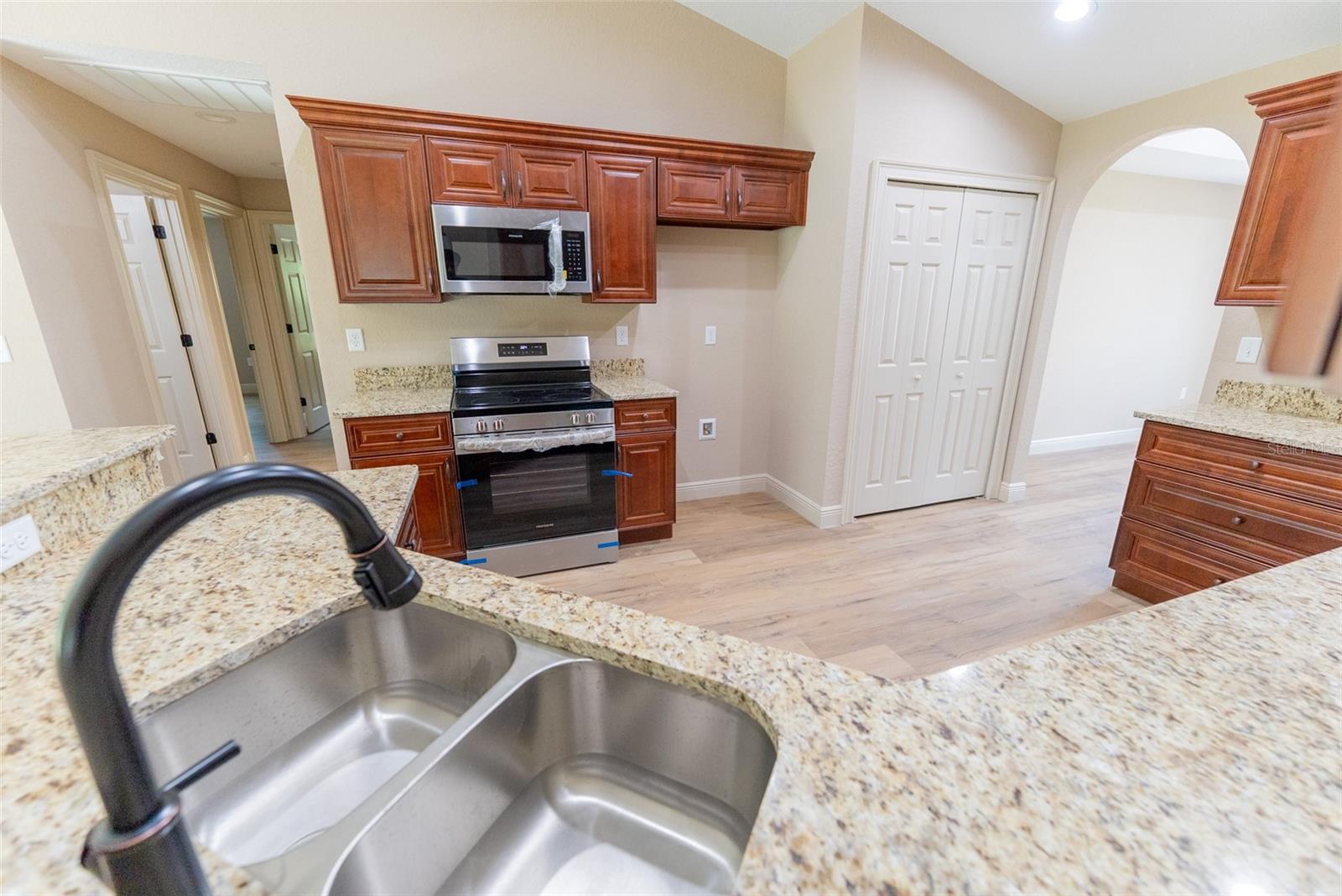 RAINBOW LAKES ESTATES SEC O - Residential