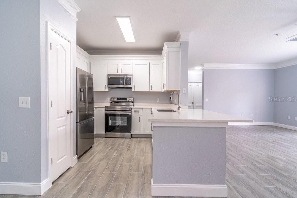 8842 VILLA VIEW CIRCLE 106