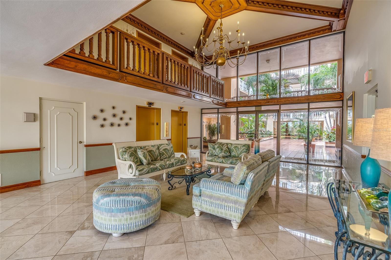 SILVER SANDS BEACH & RACQUET CLUB - Residential Lease