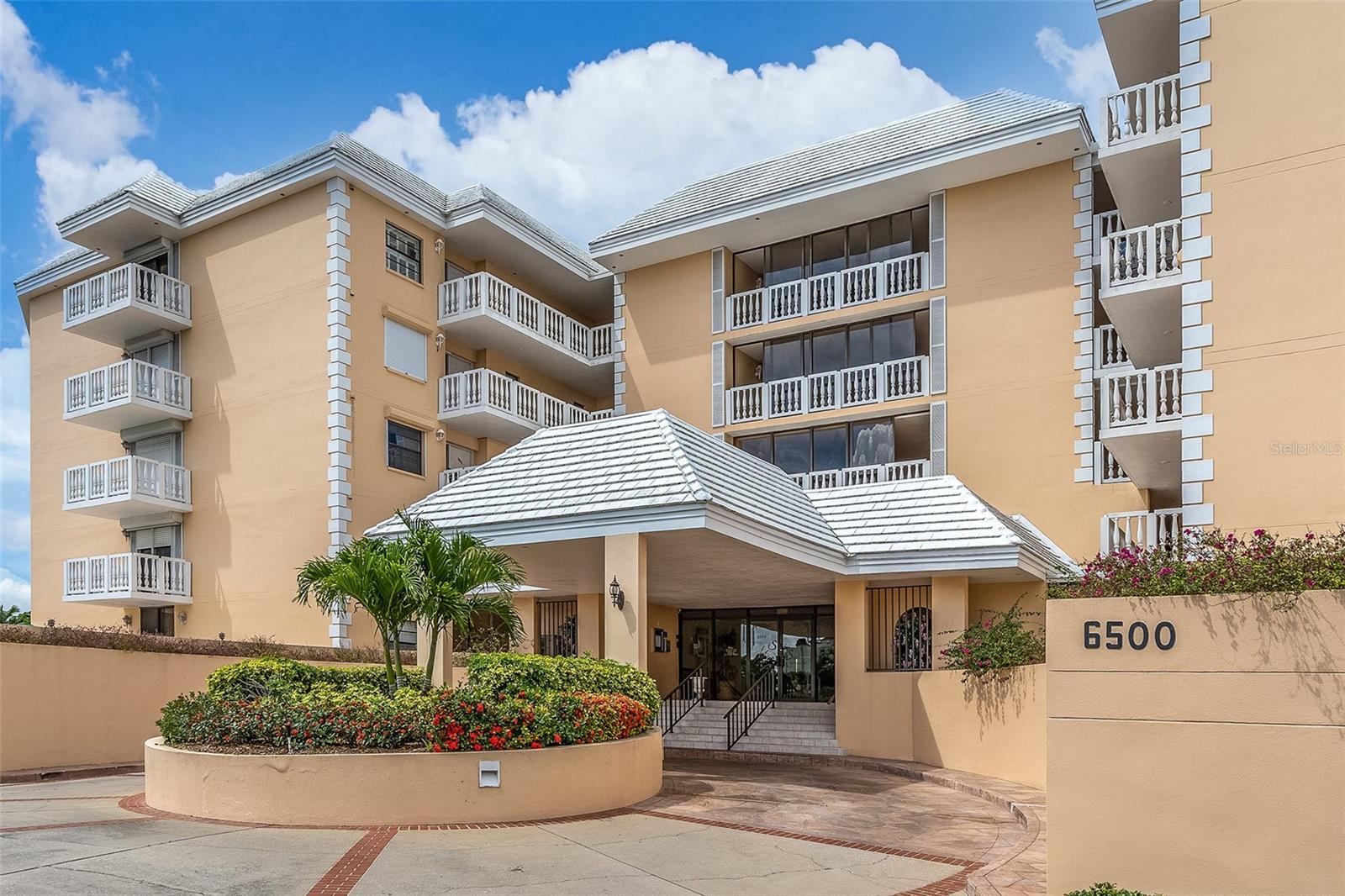 SILVER SANDS BEACH & RACQUET CLUB - Residential Lease