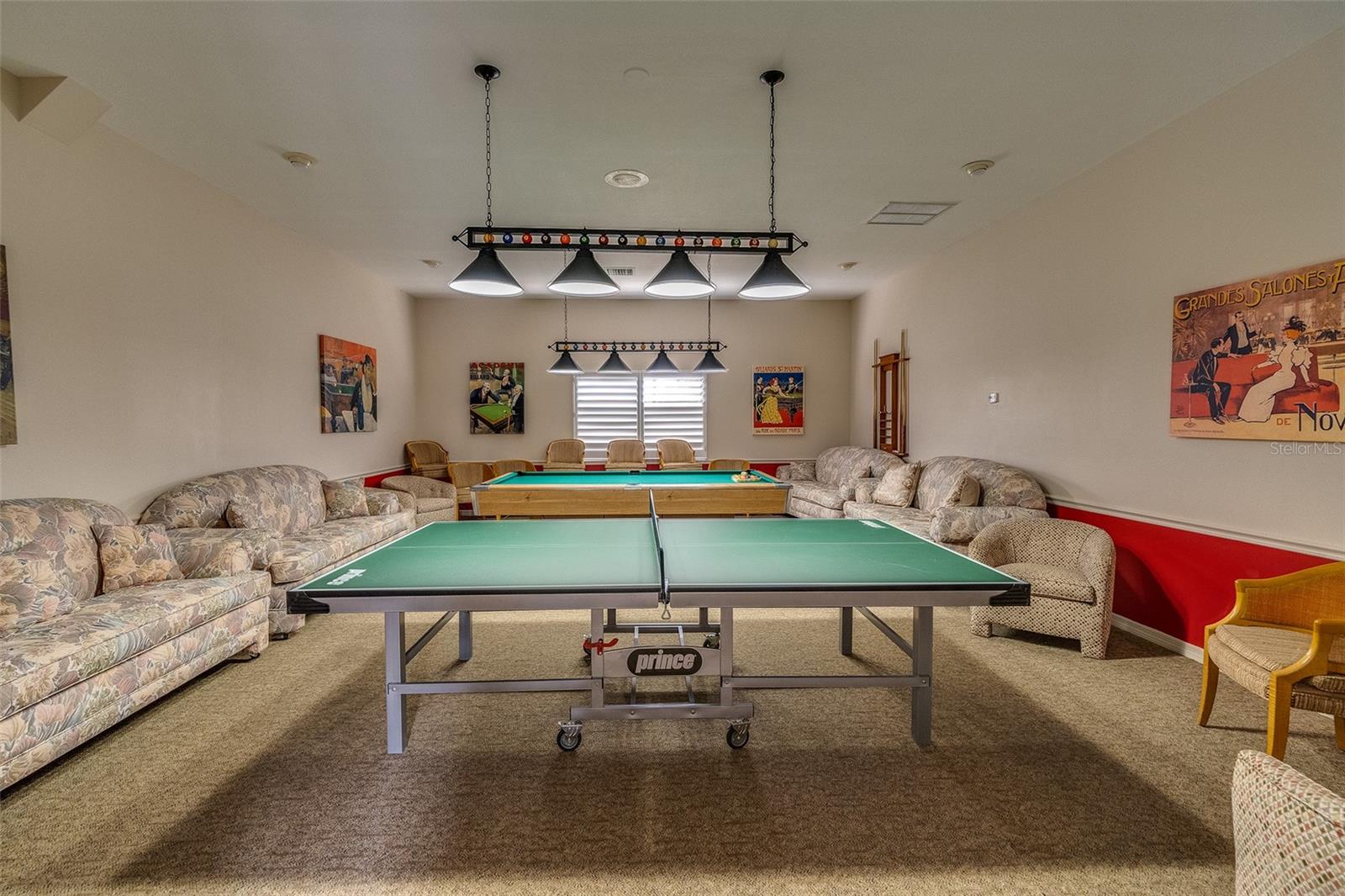 SILVER SANDS BEACH & RACQUET CLUB - Residential Lease