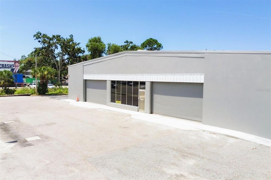 Photo of 2015 N Washington Boulevard, Sarasota, FL 34234 (MLS # A4663086)