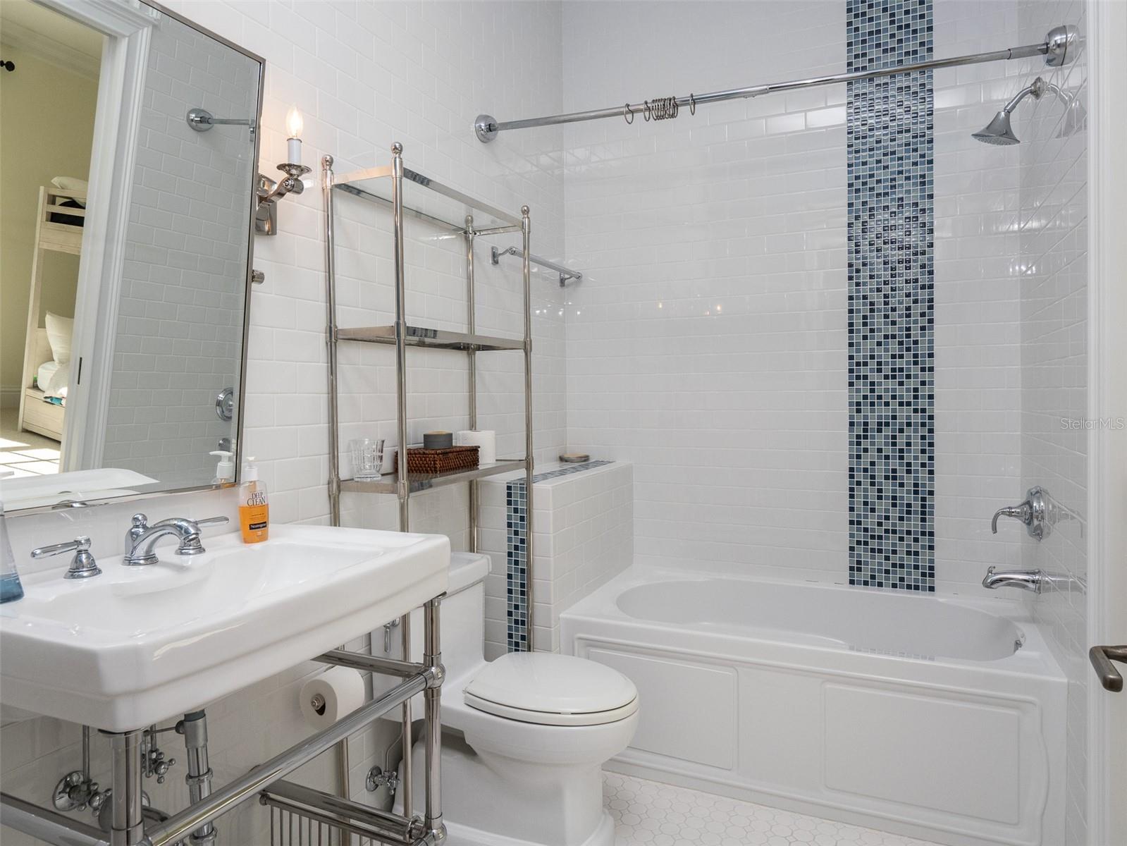 WYNDSONG - Residential