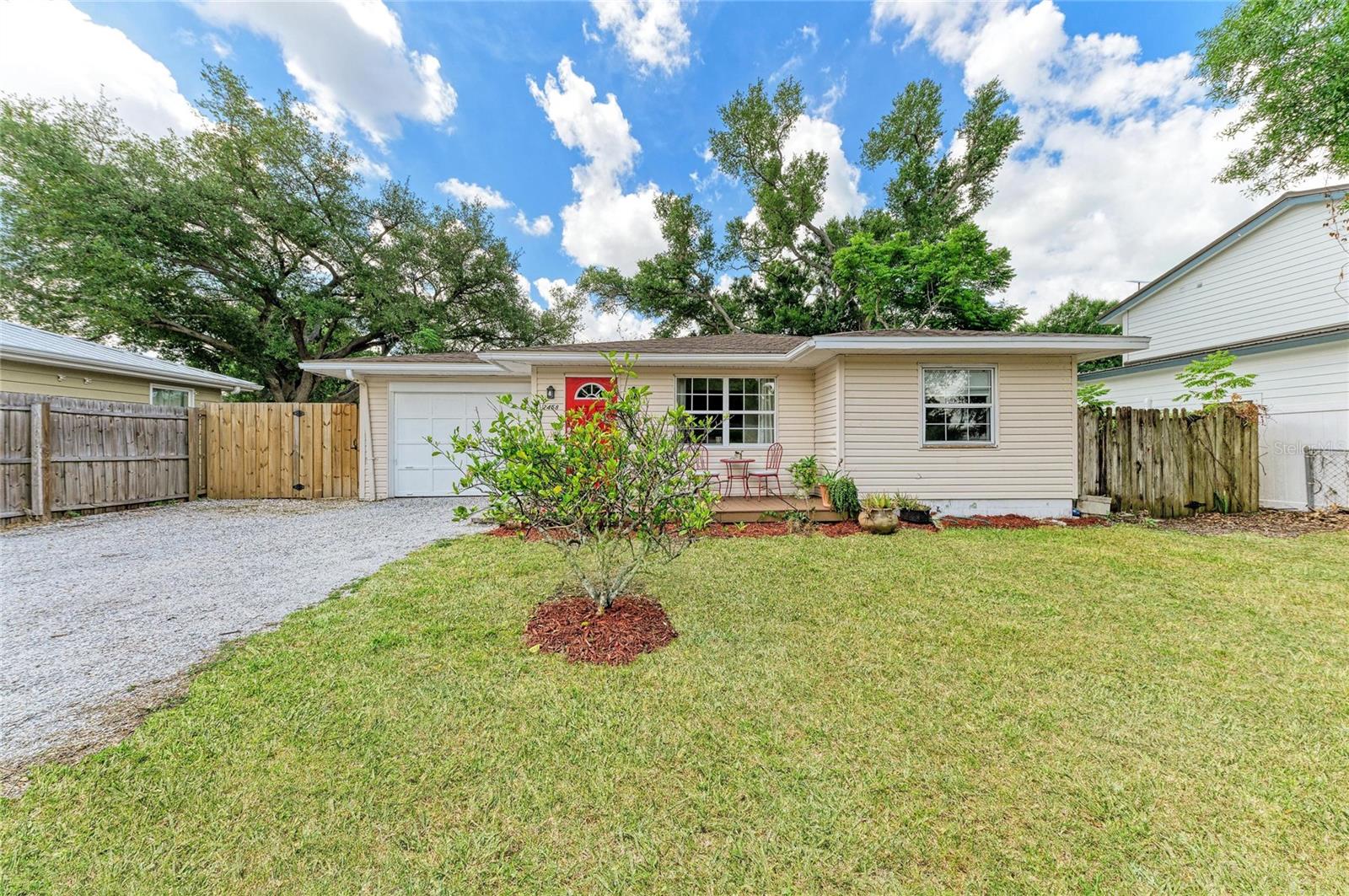 SINGLETARYS - Residential