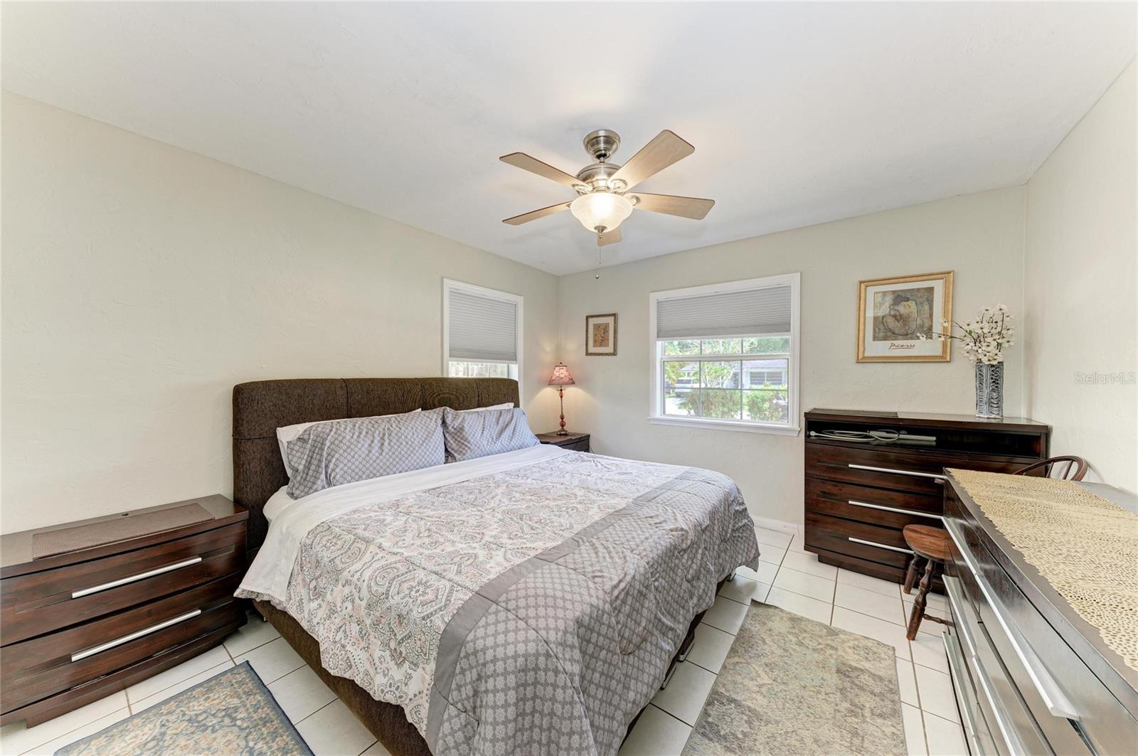 SINGLETARYS - Residential