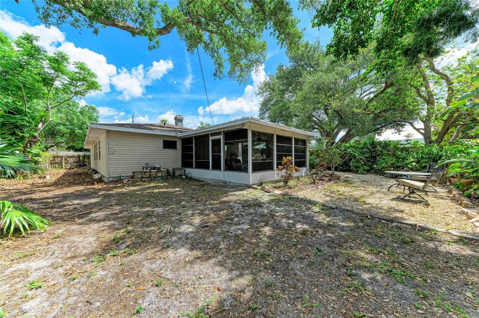 SINGLETARYS - Residential