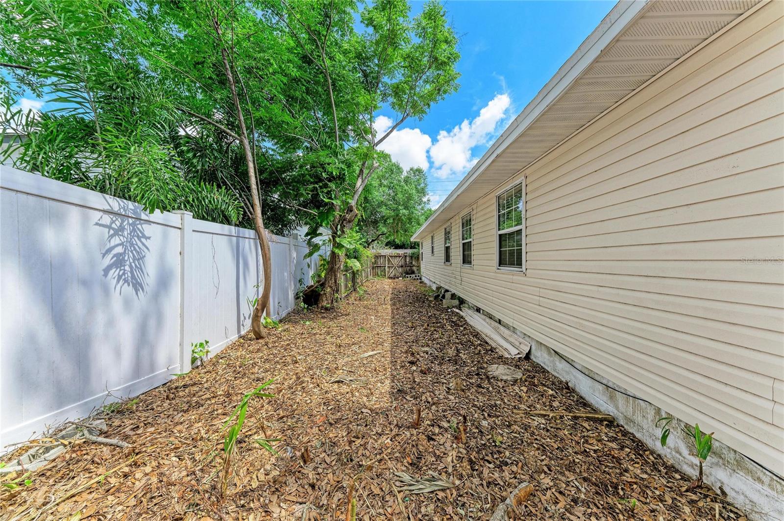 SINGLETARYS - Residential