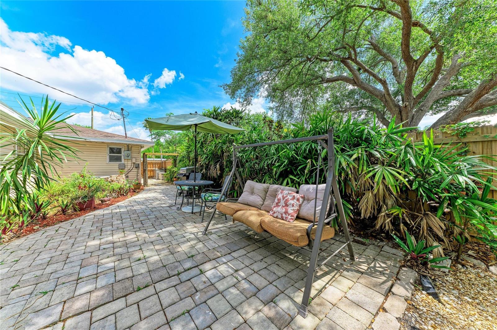 SINGLETARYS - Residential