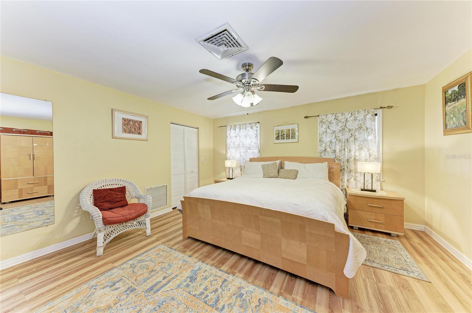 SINGLETARYS - Residential