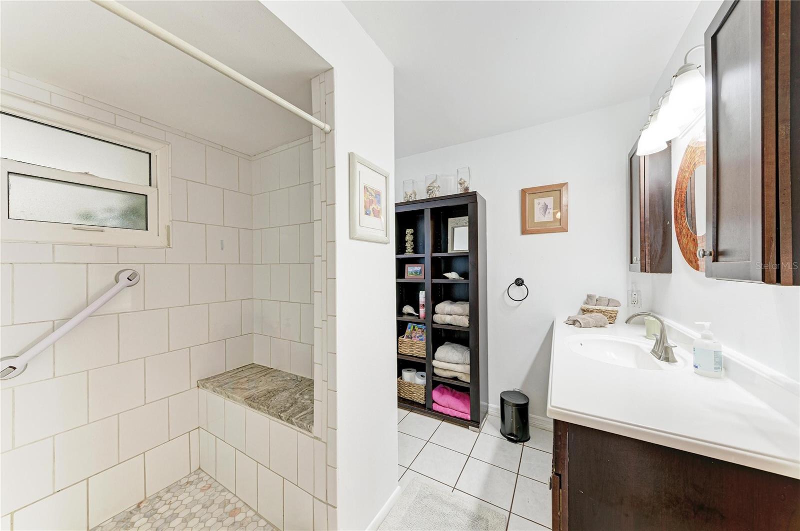 SINGLETARYS - Residential