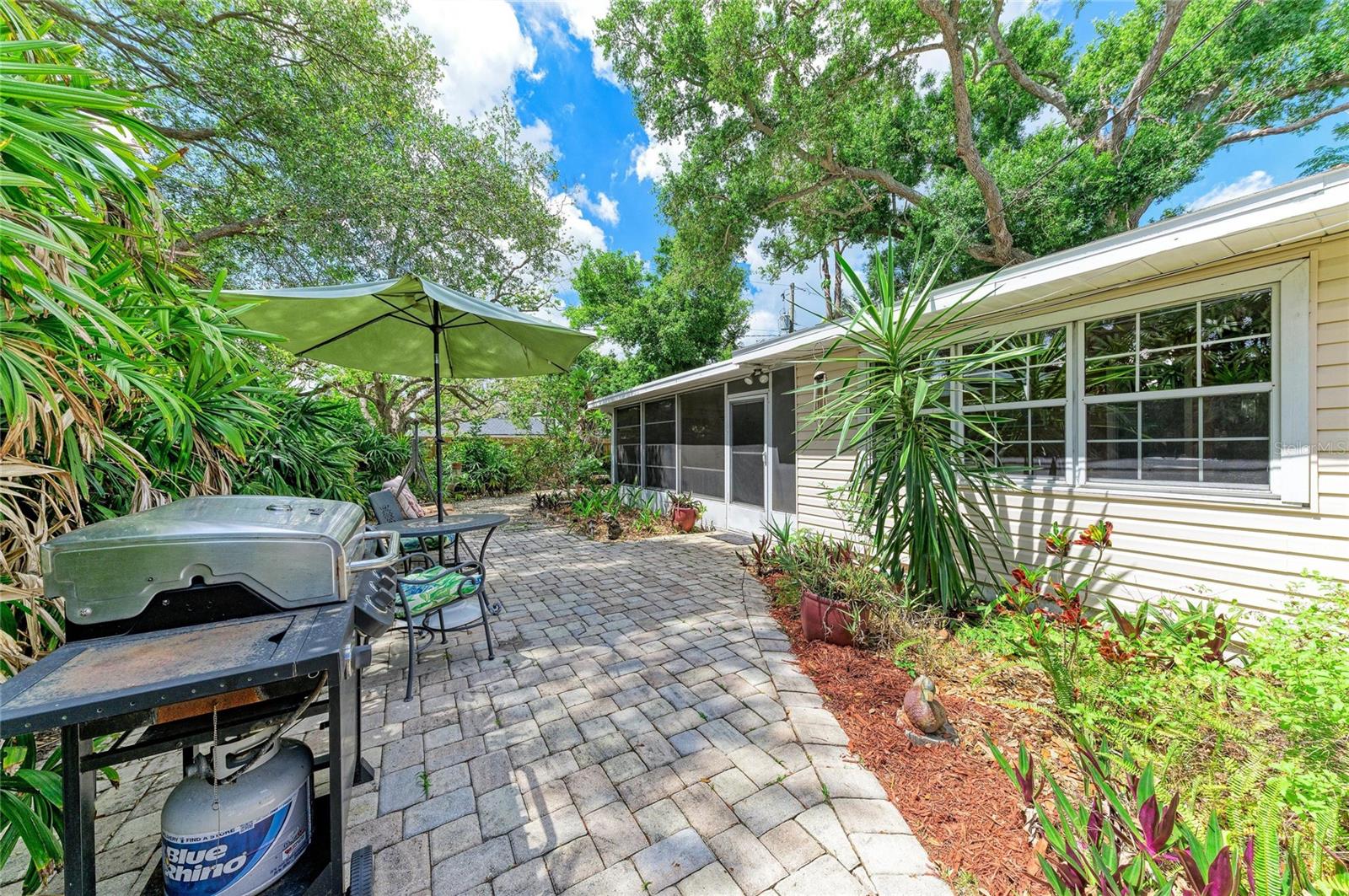 SINGLETARYS - Residential