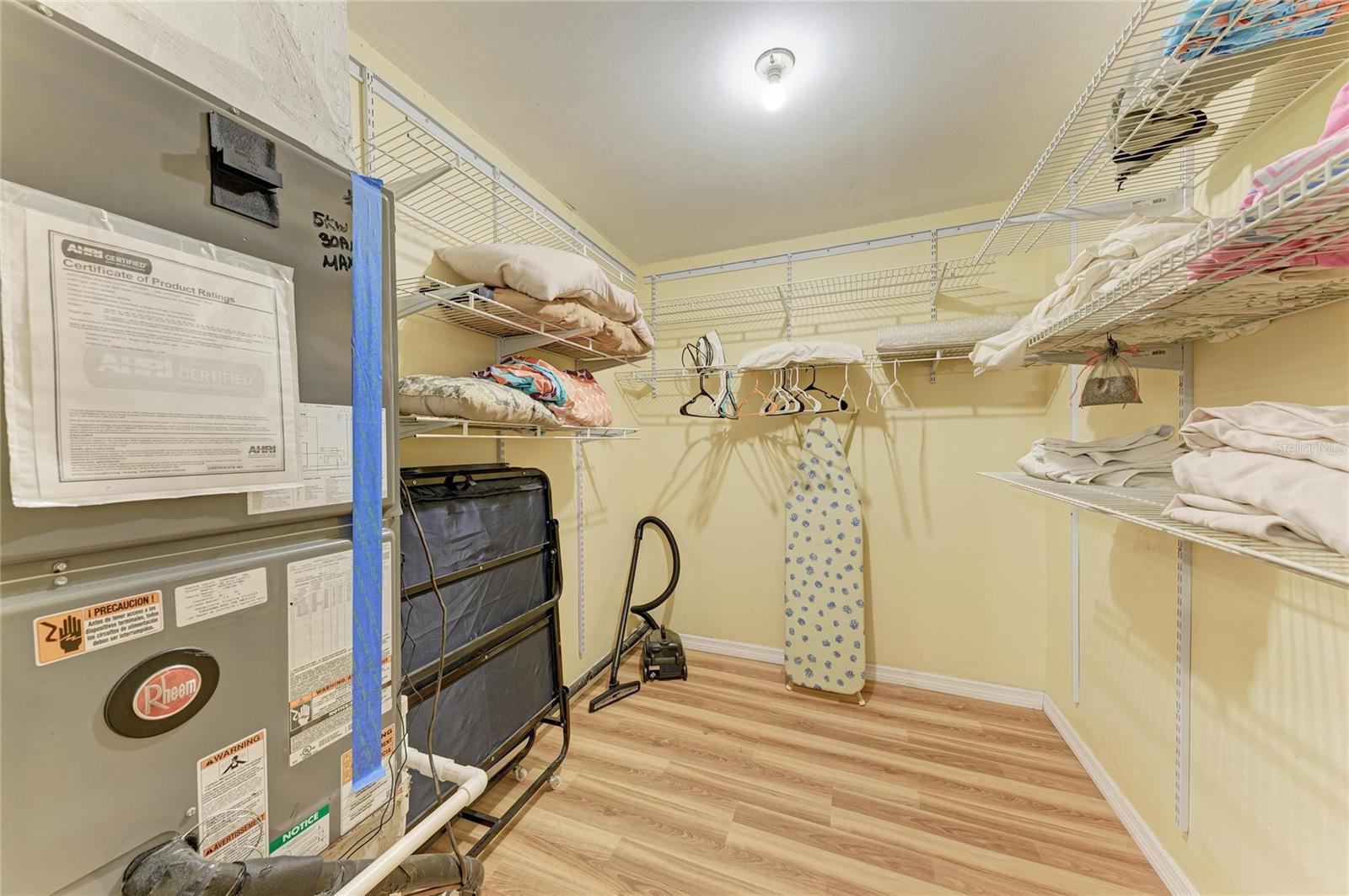 SINGLETARYS - Residential