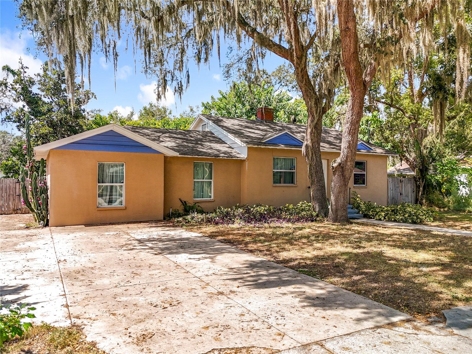 109 N OAKLAND STREET