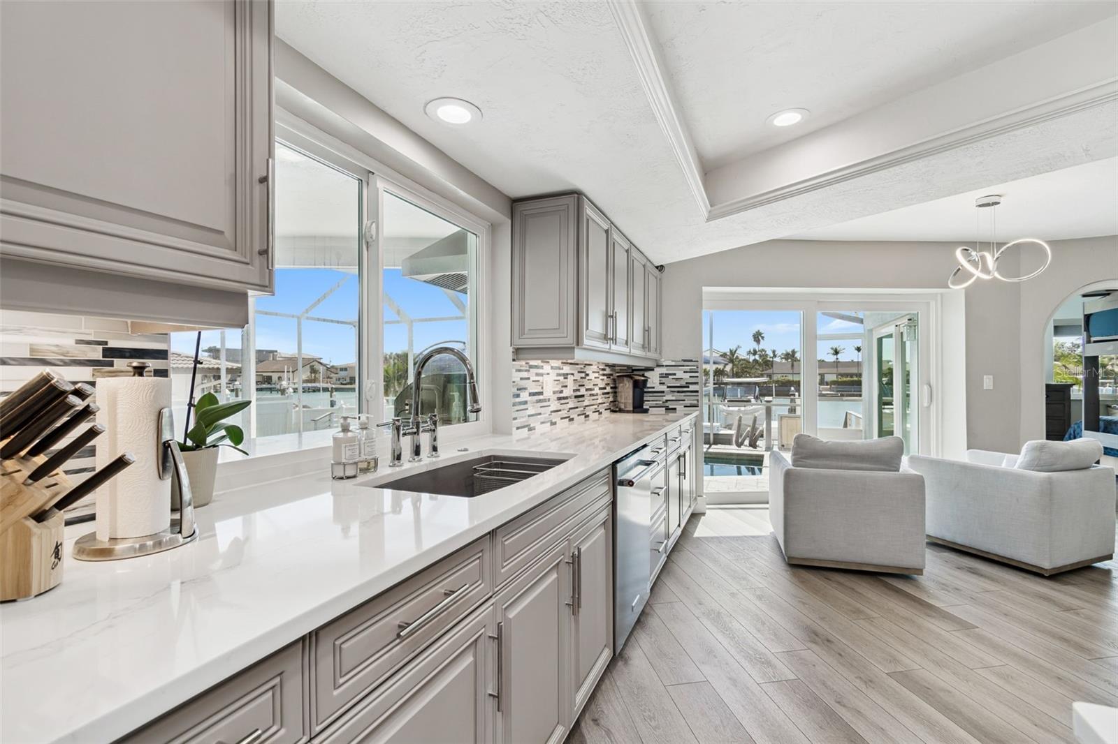 BELLE ISLE - Residential