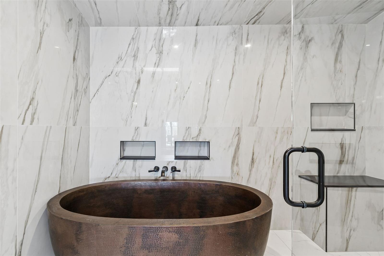 BELLE ISLE - Residential