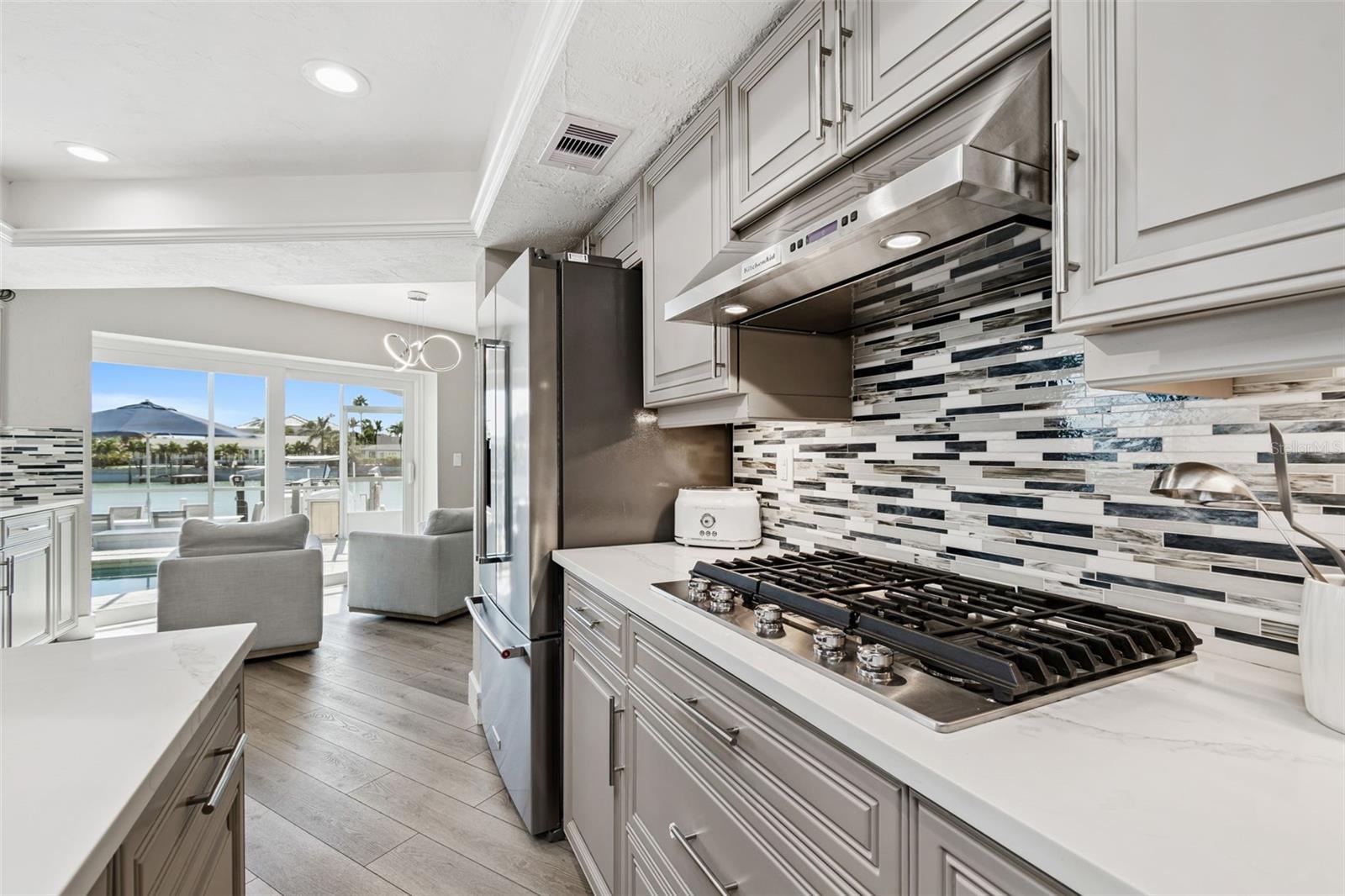 BELLE ISLE - Residential