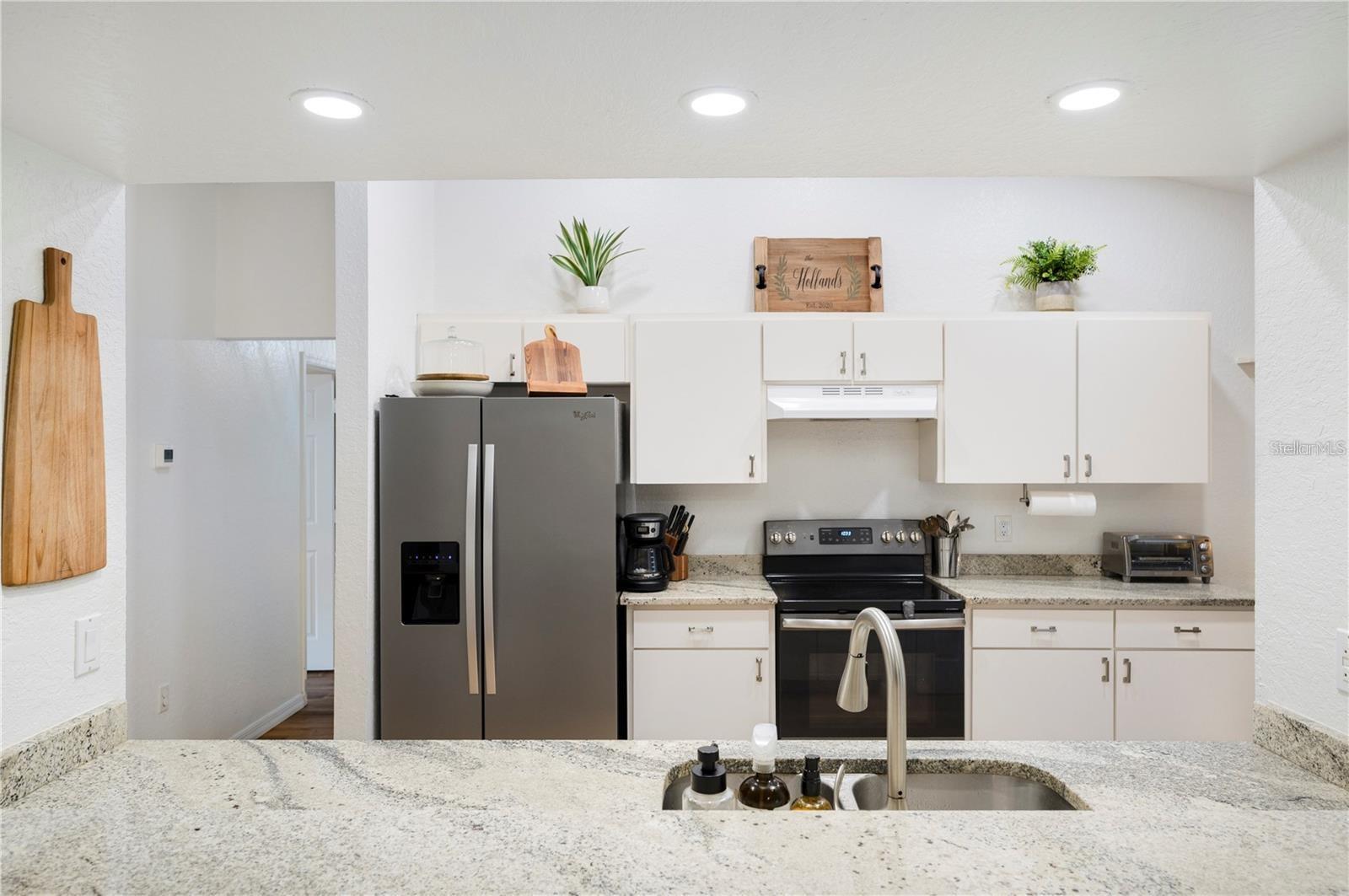 CLUBHOUSE ESTATES - Residential Lease