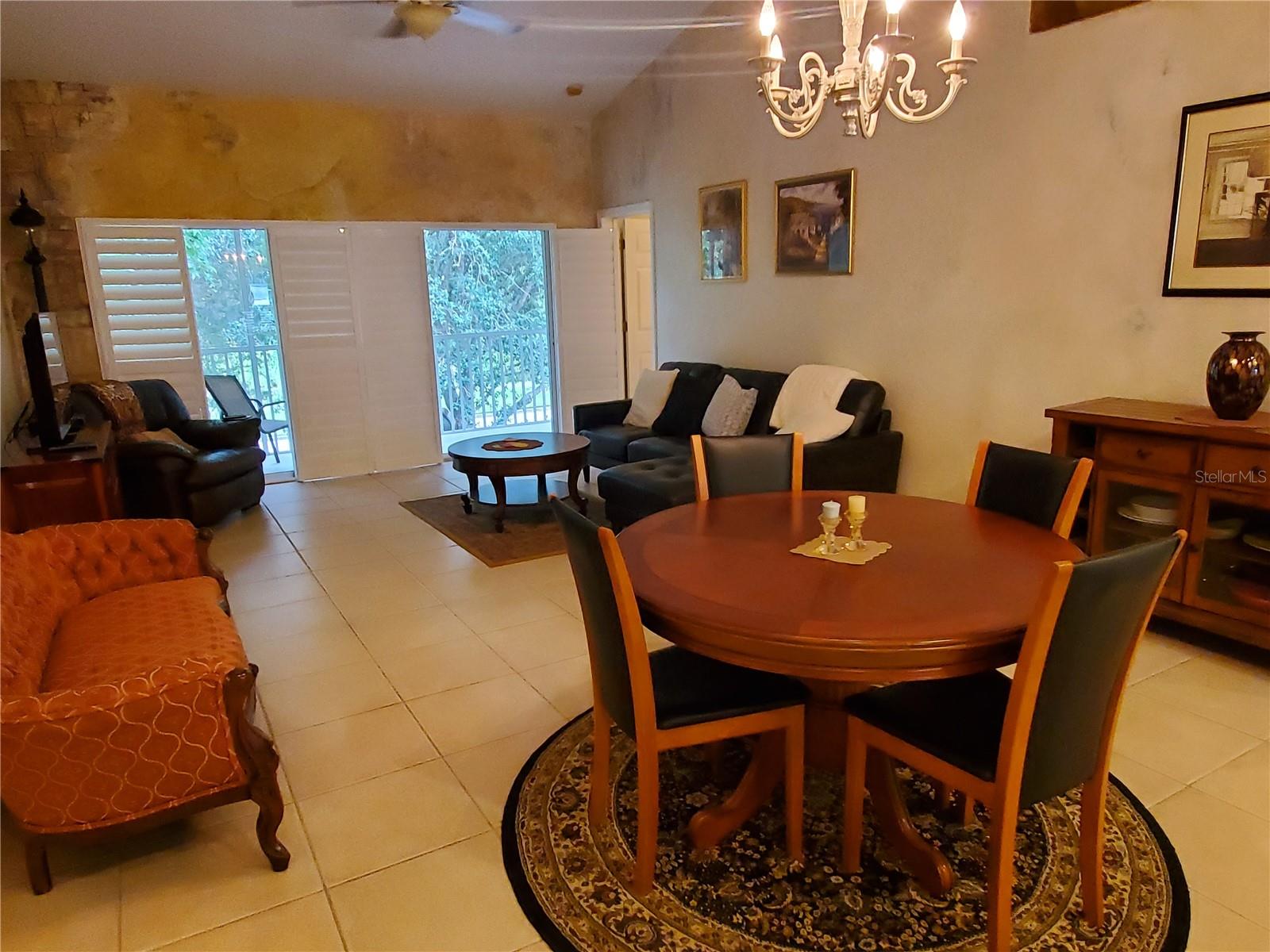 CEDAR HOLLOW AT TARA - Residential Lease