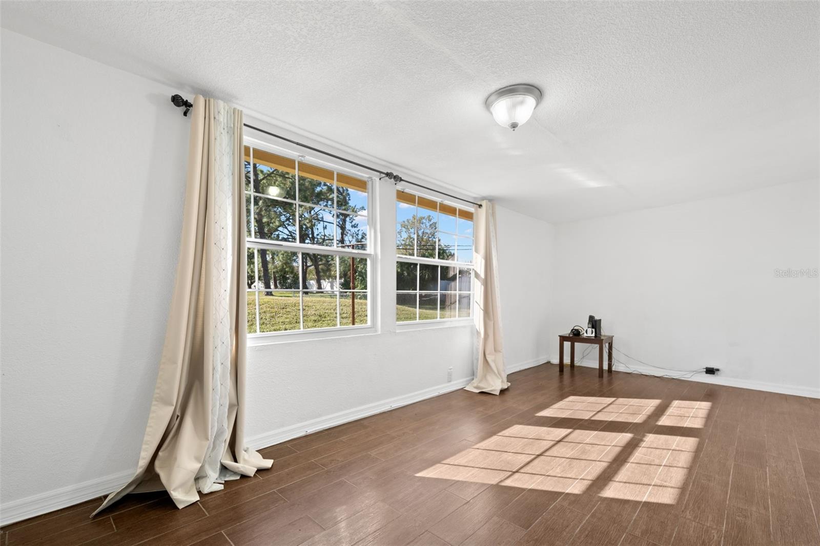 EASTWOOD ACRES - Residential