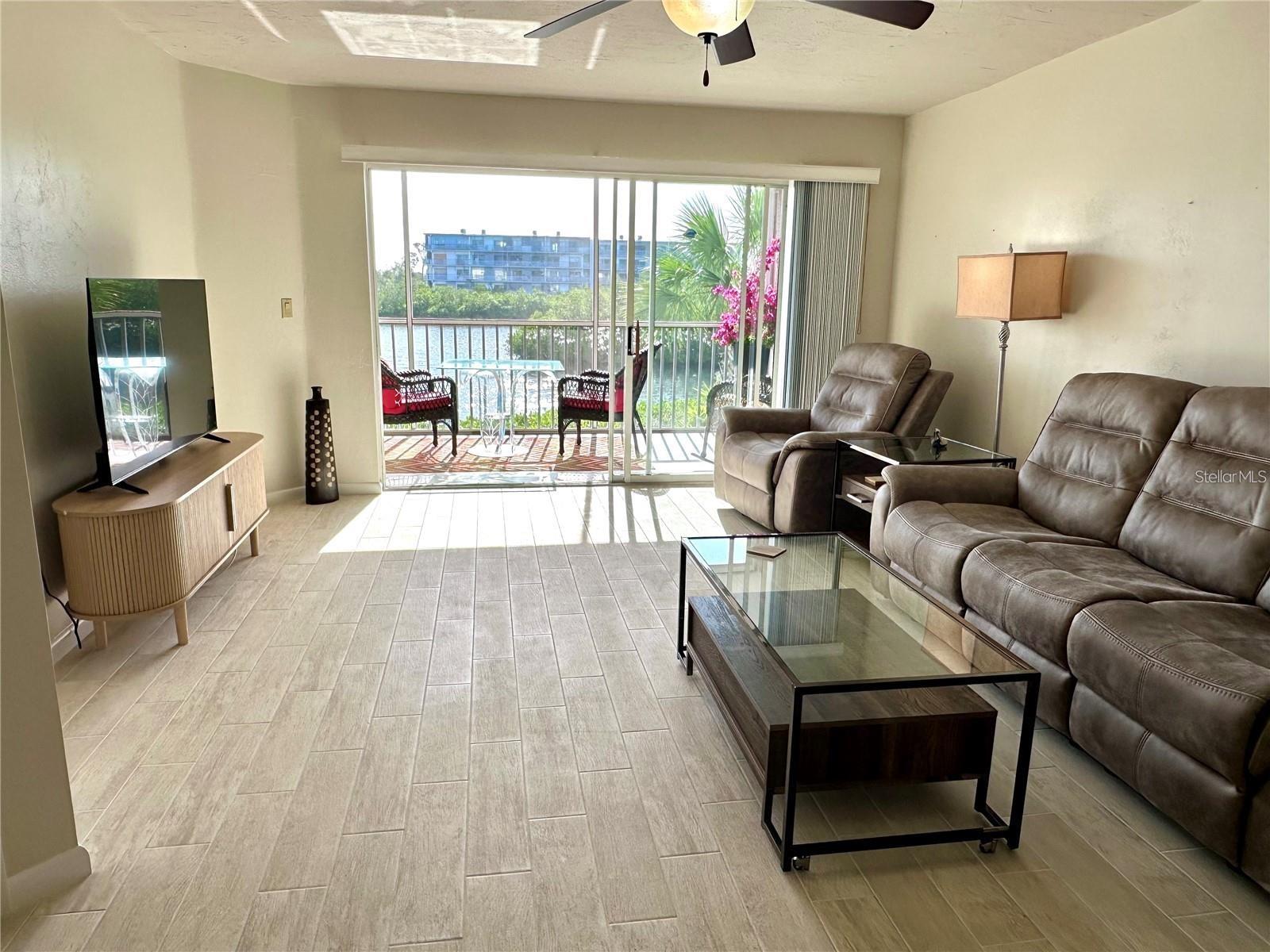 LEMON BAY BREEZES PH 01 - Residential Lease