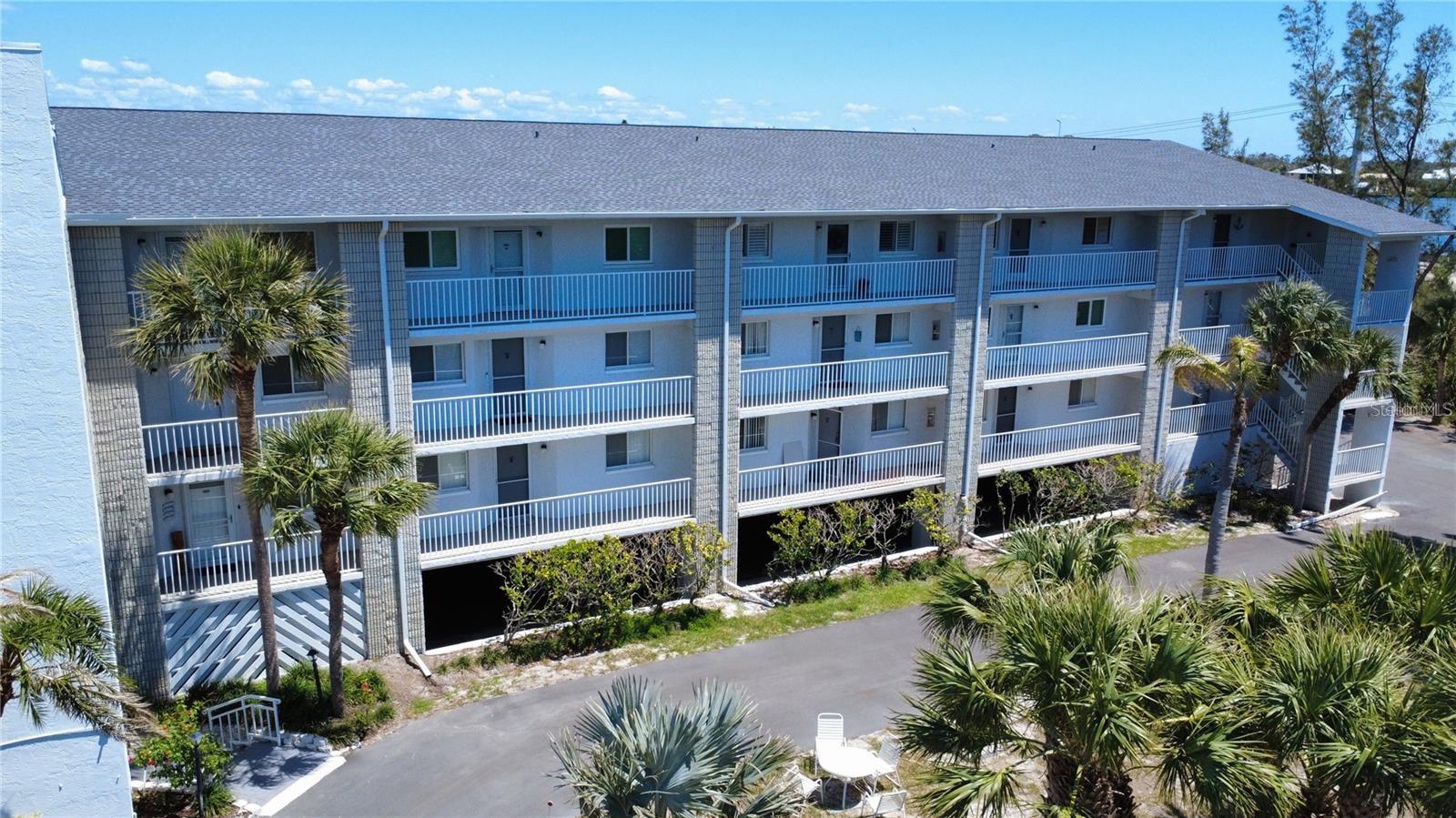 LEMON BAY BREEZES PH 01 - Residential Lease