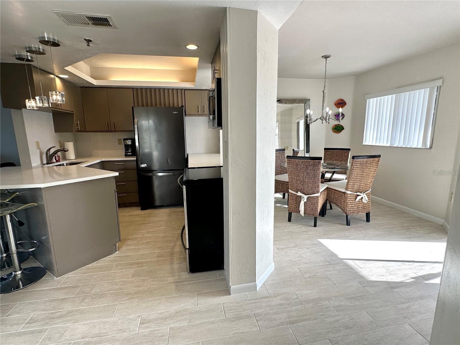 LEMON BAY BREEZES PH 01 - Residential Lease