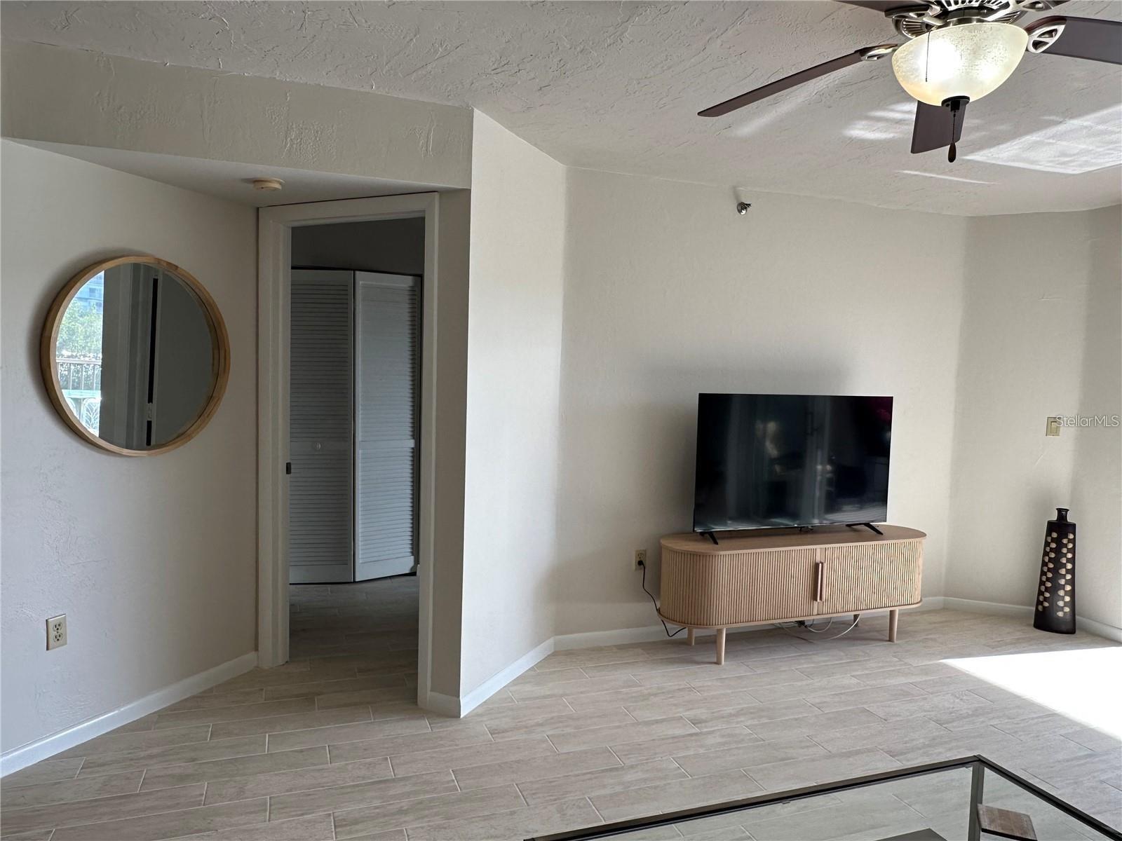 LEMON BAY BREEZES PH 01 - Residential Lease