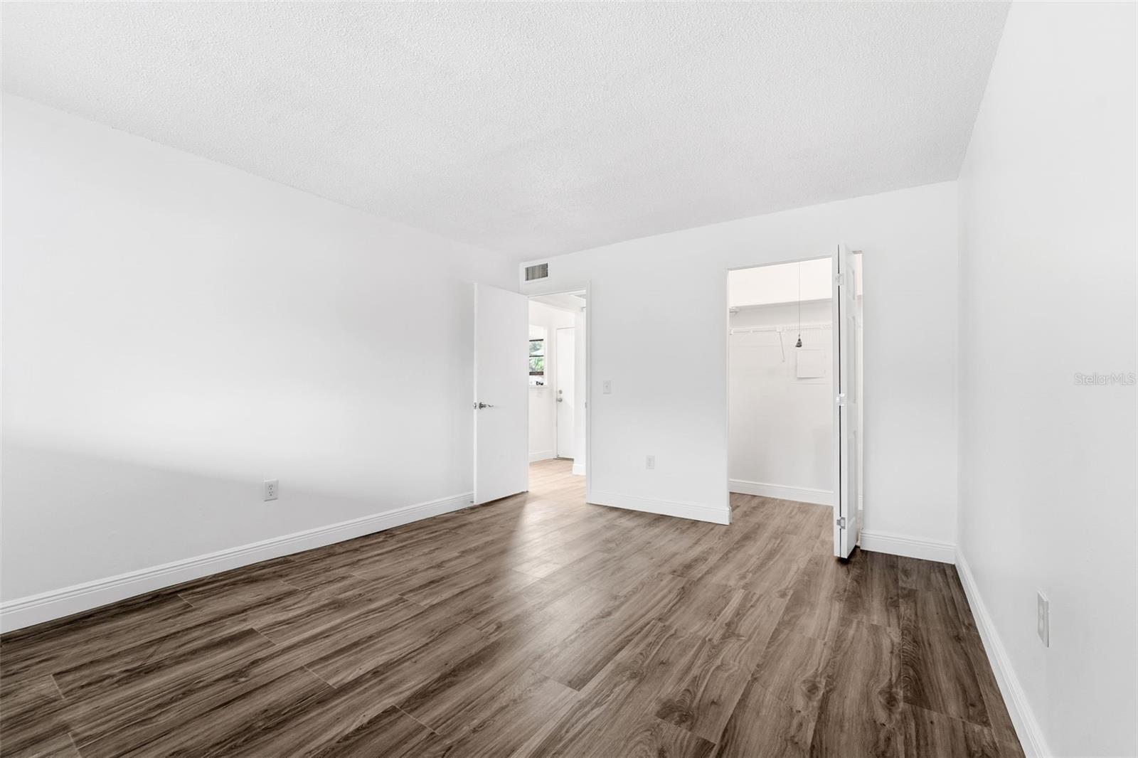 MISSION HILLS CONDO - Residential