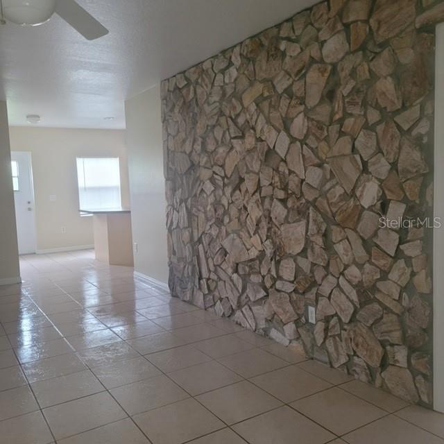 ACREAGE & UNREC - Residential Lease