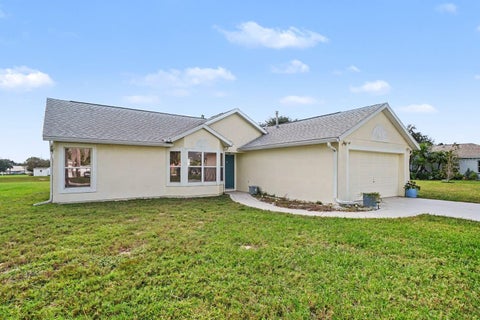 Tiny photo for 13354 Biscayne Drive, Grand Island, FL 32735 (MLS # O6453223)