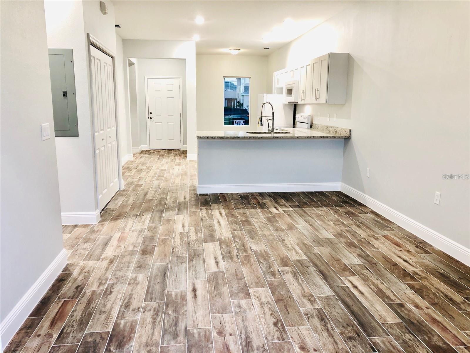 710 LEOPARD COURT A-B