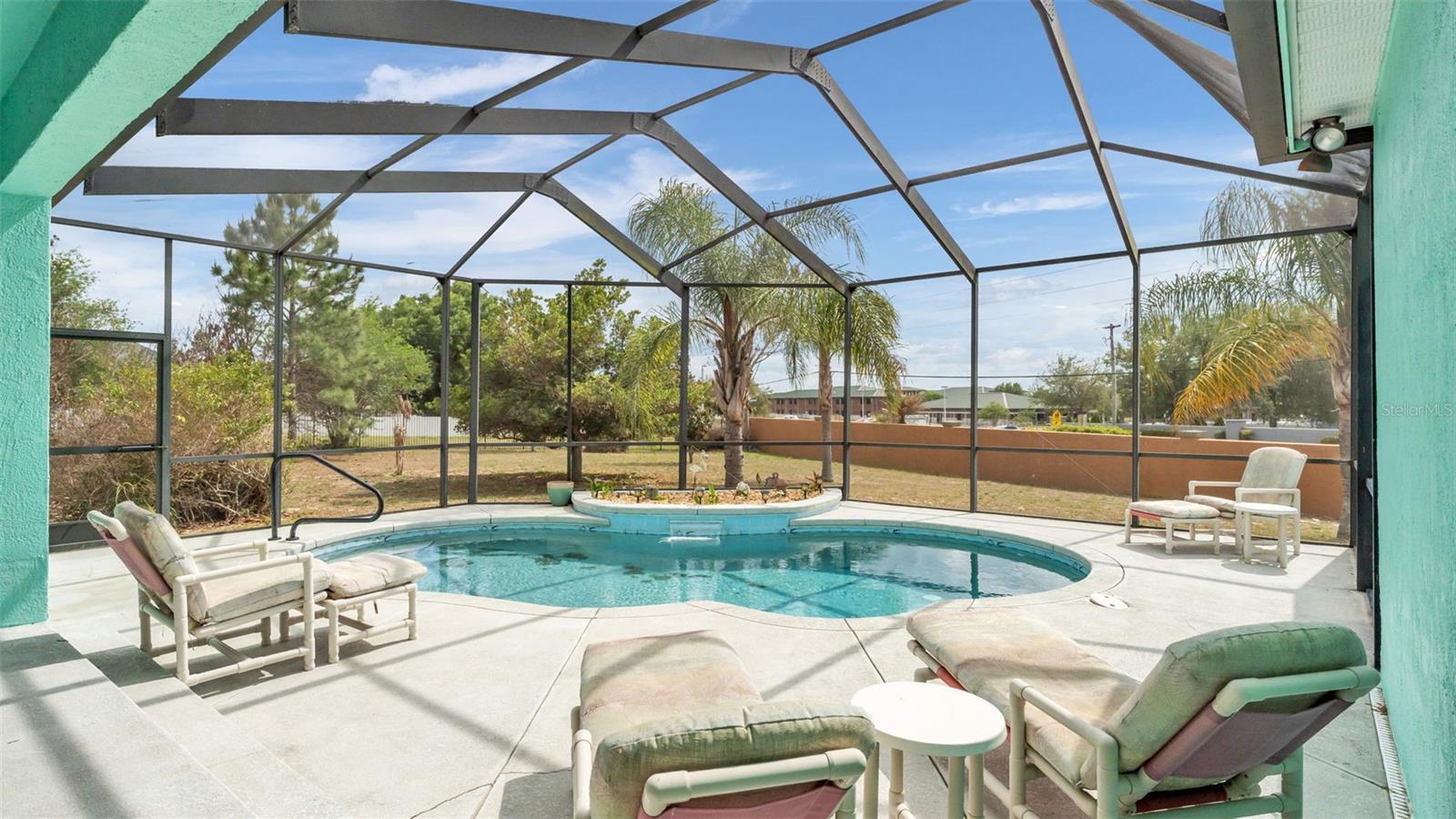 SAVANNA POINTE - Residential