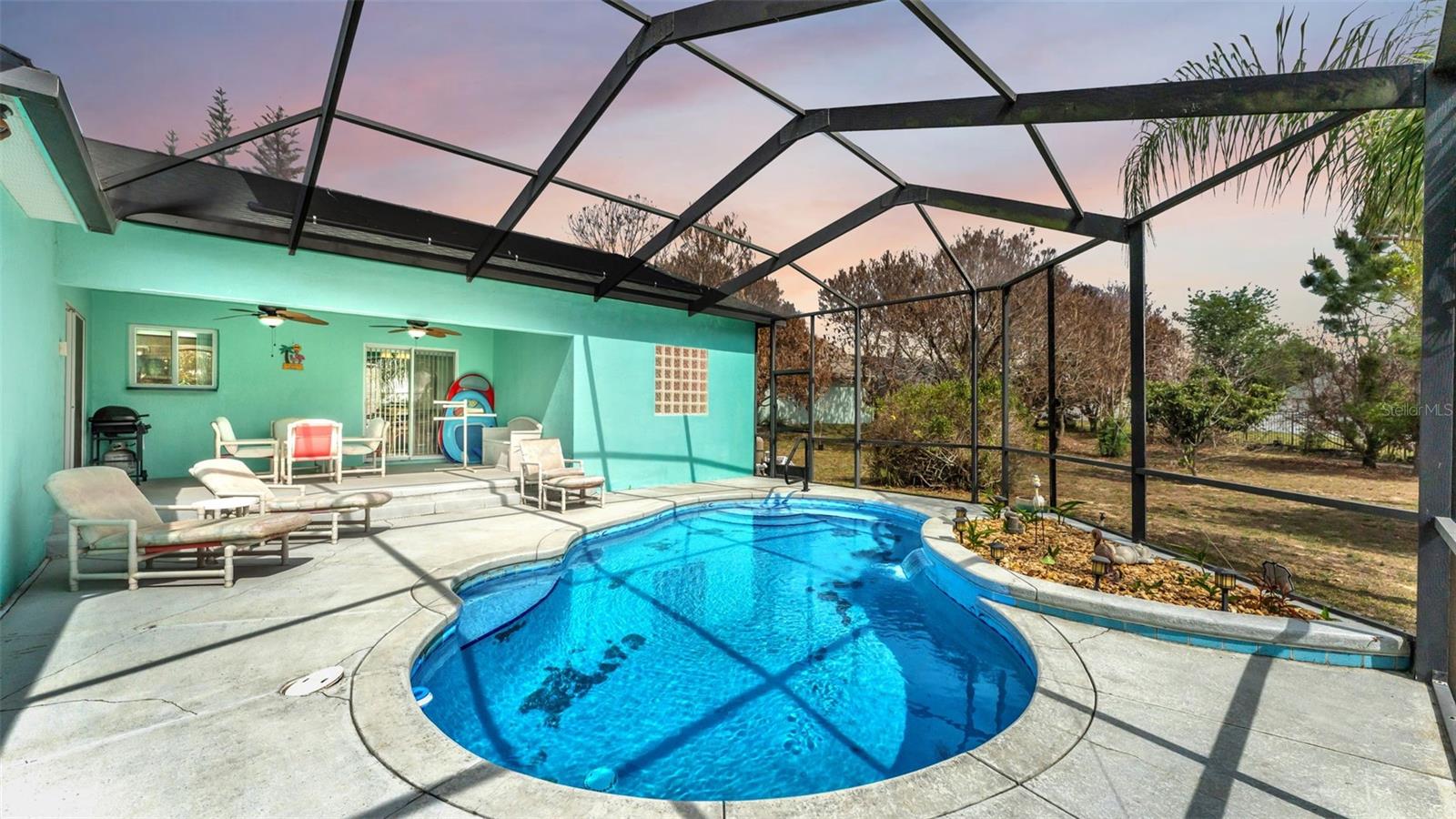 SAVANNA POINTE - Residential