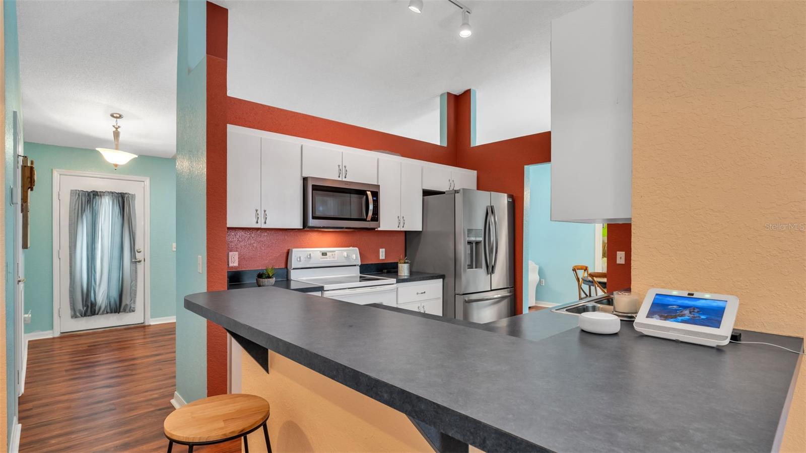 SAVANNA POINTE - Residential
