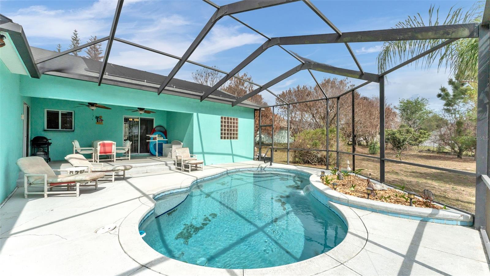 SAVANNA POINTE - Residential