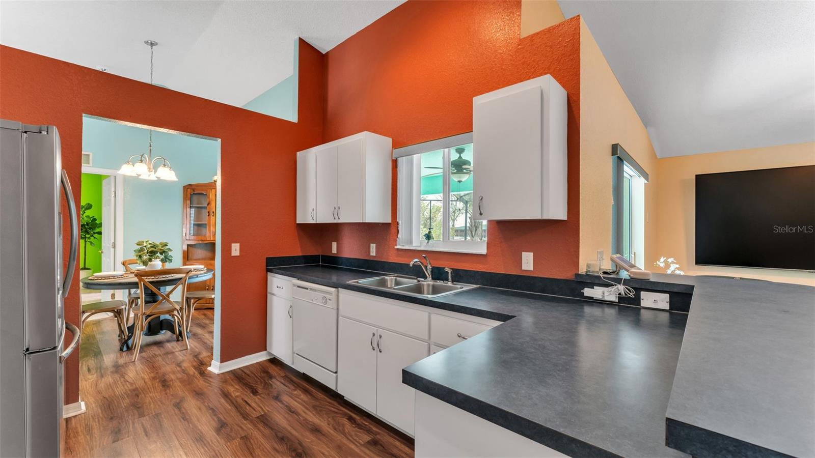 SAVANNA POINTE - Residential