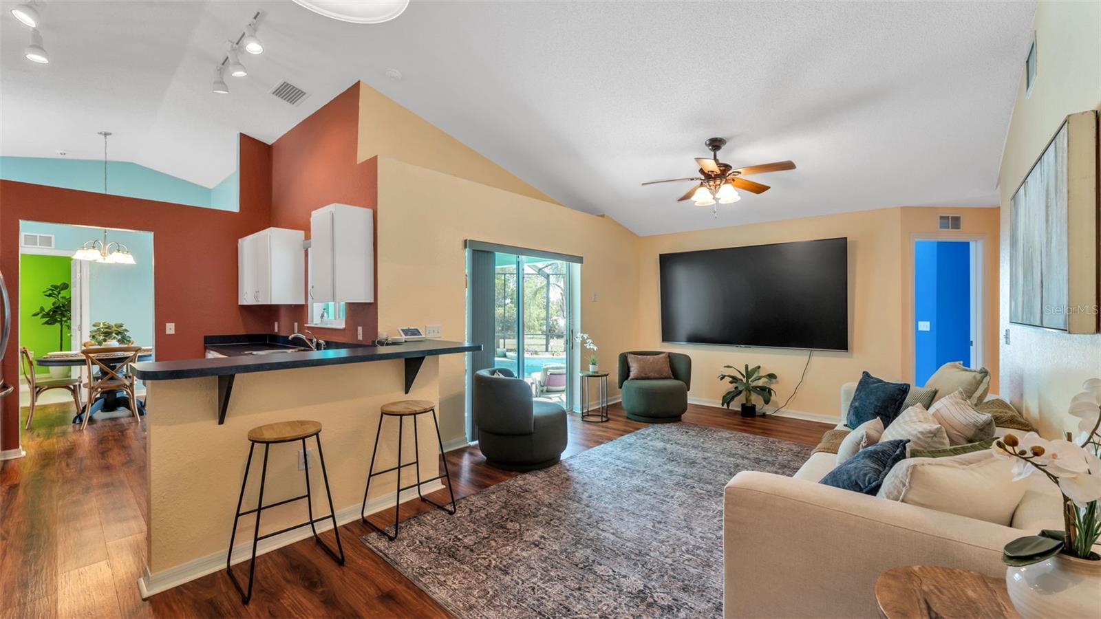 SAVANNA POINTE - Residential