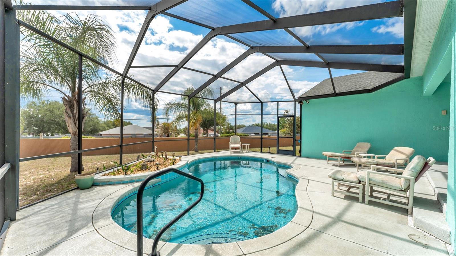 SAVANNA POINTE - Residential