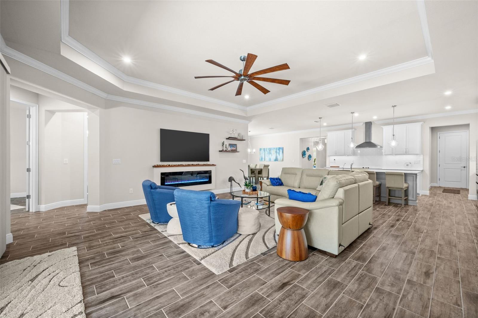 RENAISSANCE AT WEST VILLAGES - Residential