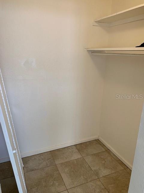 OAK LAKE PARK CONDO - Residential Lease