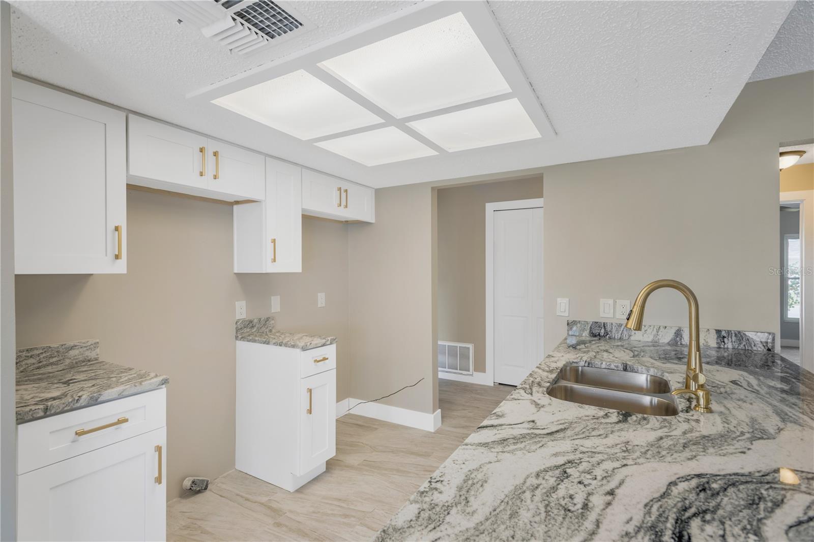 WEST PORT SUB - Residential