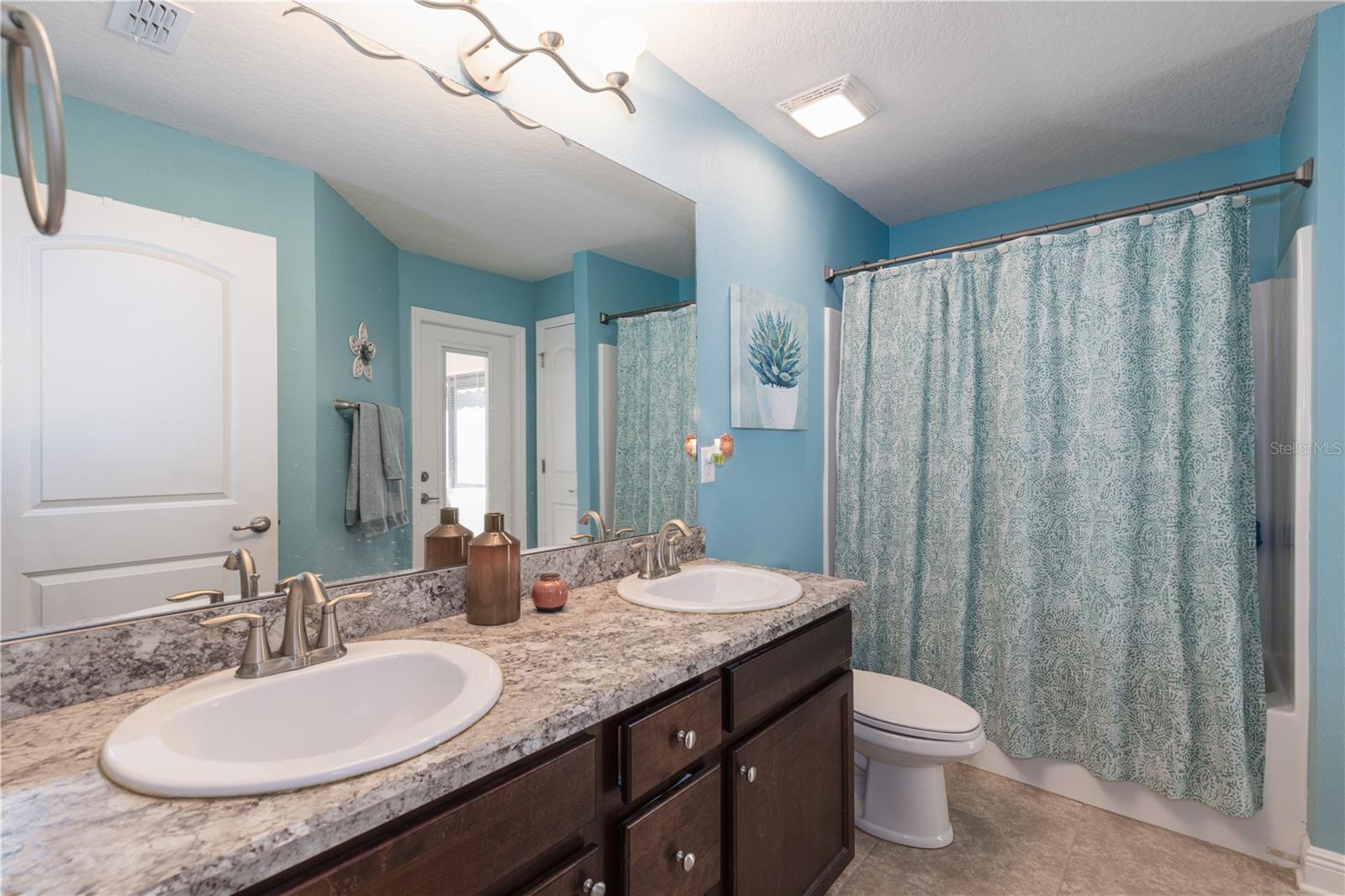 LEESBURG ASHTON WOODS - Residential