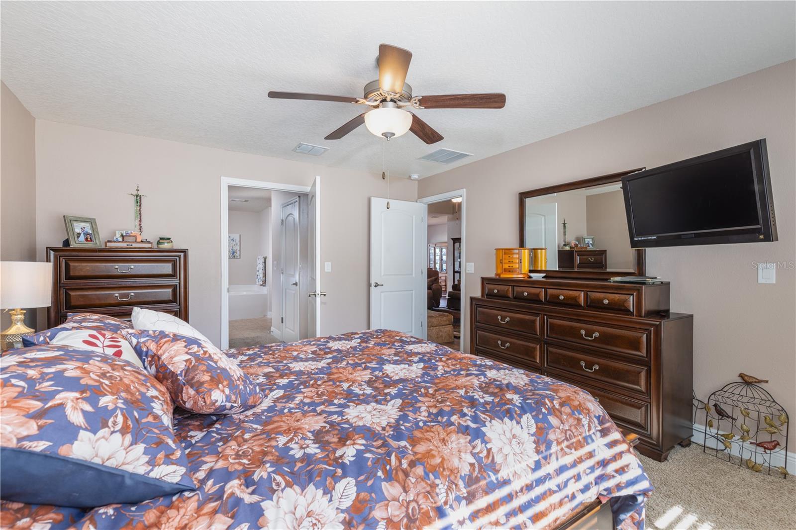 LEESBURG ASHTON WOODS - Residential